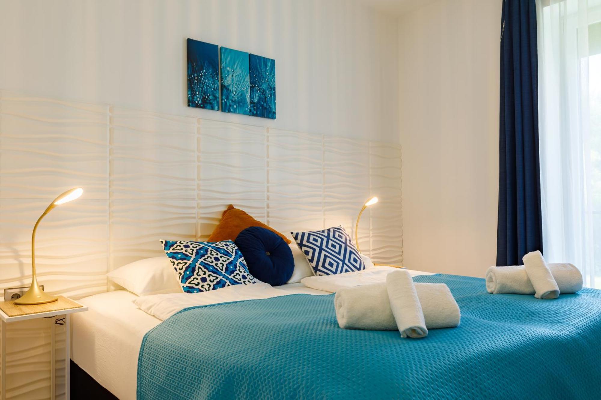 Blue4 Apartment Балатонфюзфе Екстер'єр фото